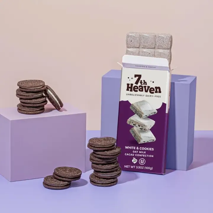 White & Cookies Bar