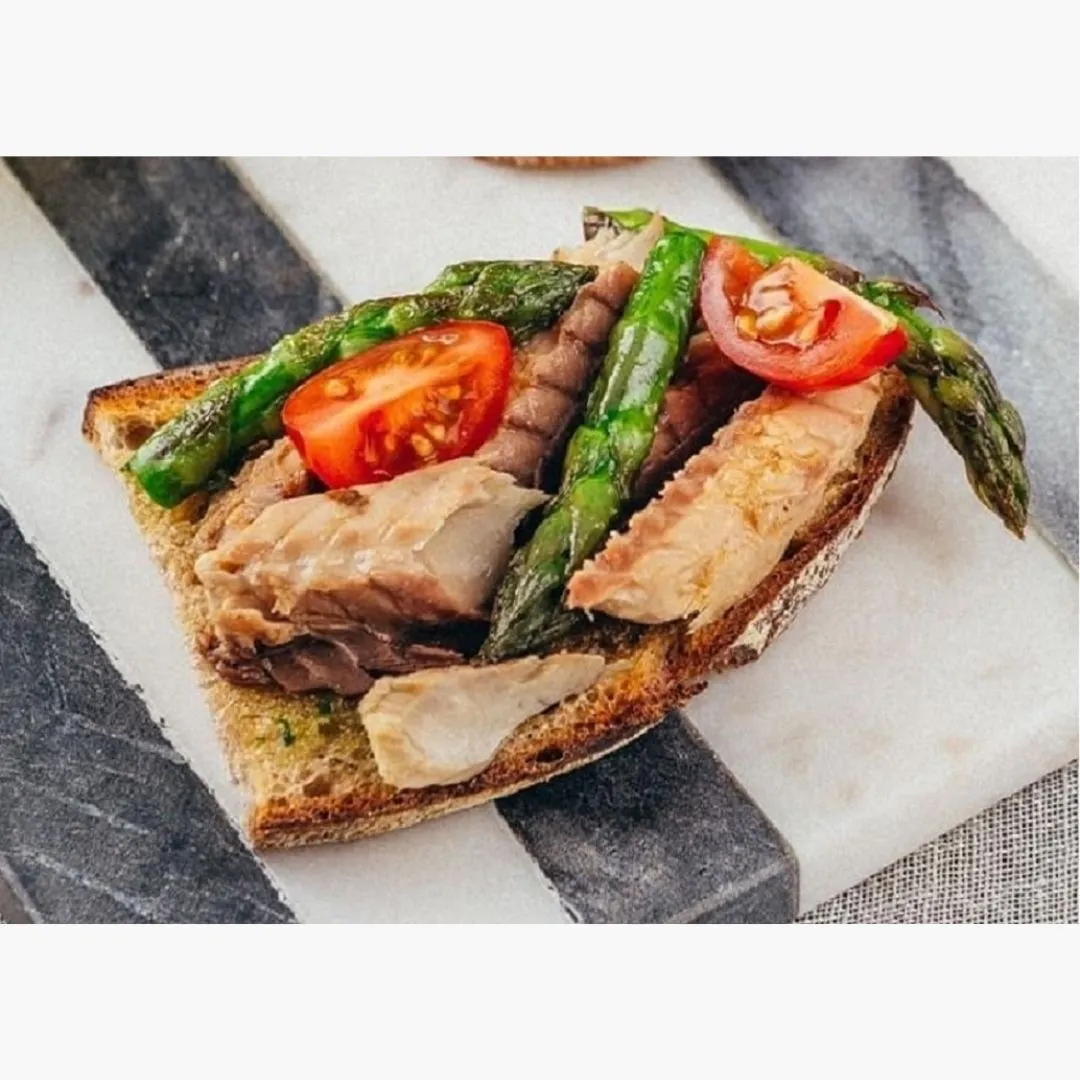 Nuri Mackerel Fillets in Spicy Olive Oil