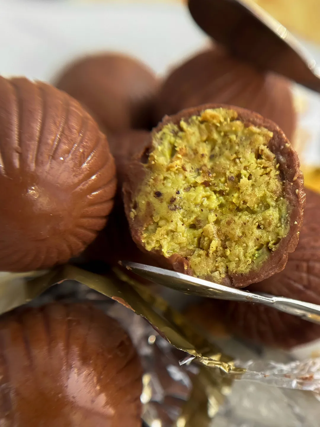 Beemax Dubai Chocolate Truffle Balls 4.24oz