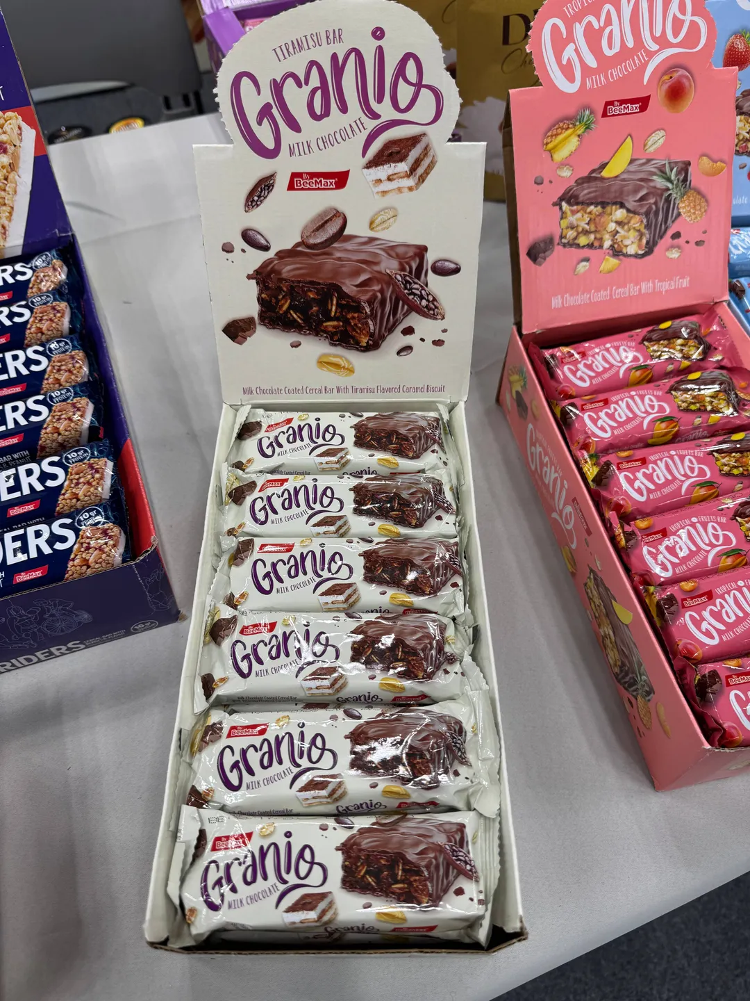 Beemax Granio Milk Chocolate Cereal Bar with Tramisu Flv