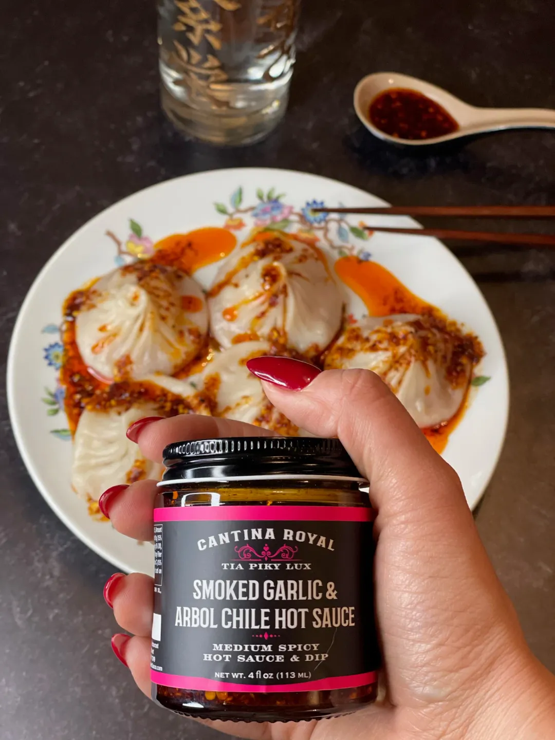 Cantina Royal - USA - Tia Piky Lux - Smoked Garlic & Arbol Chile Oil - 4 oz