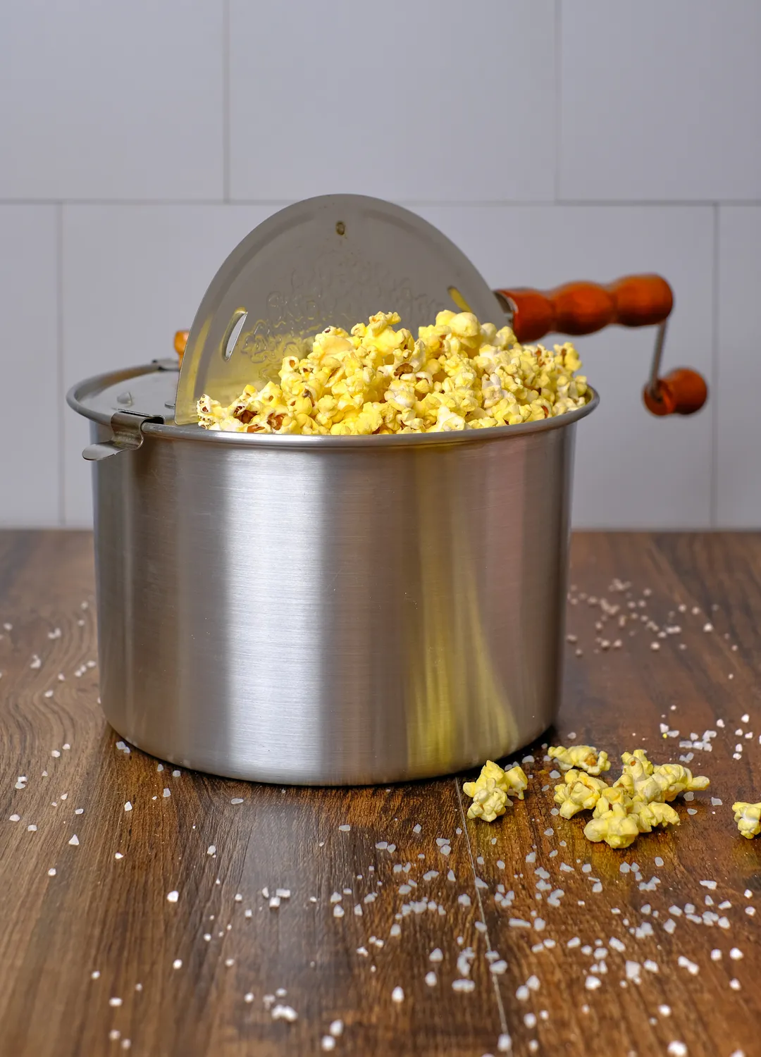 6-Quart Aluminum Whirley Popper Kitchen Appliance