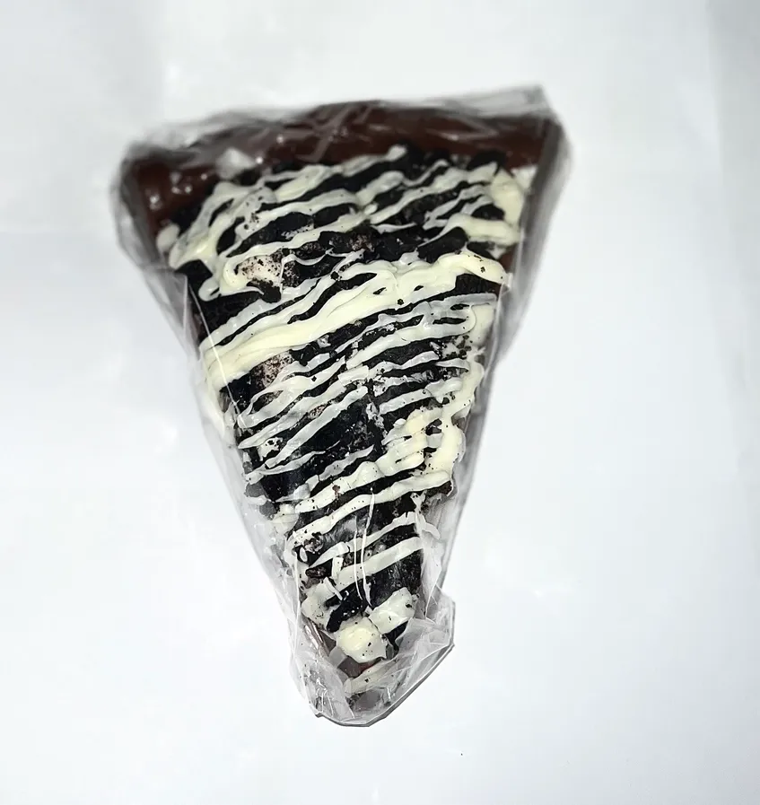 Mini Cookies & Cream Pizza Slice