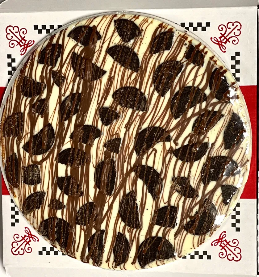 White Chocolate Cookies & Cream Pizza