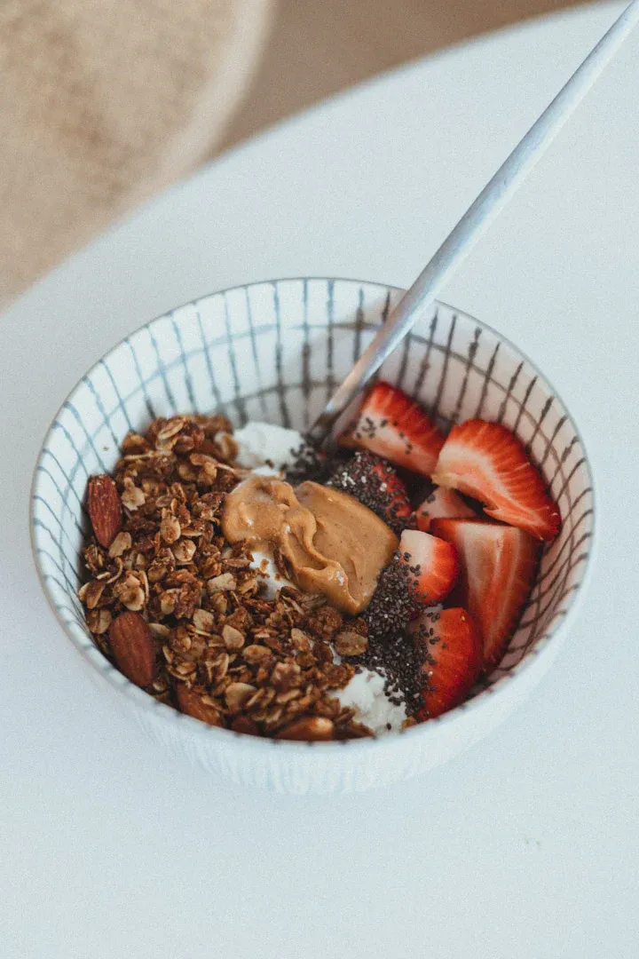 Energy Granola with Cinnamon & Coconut