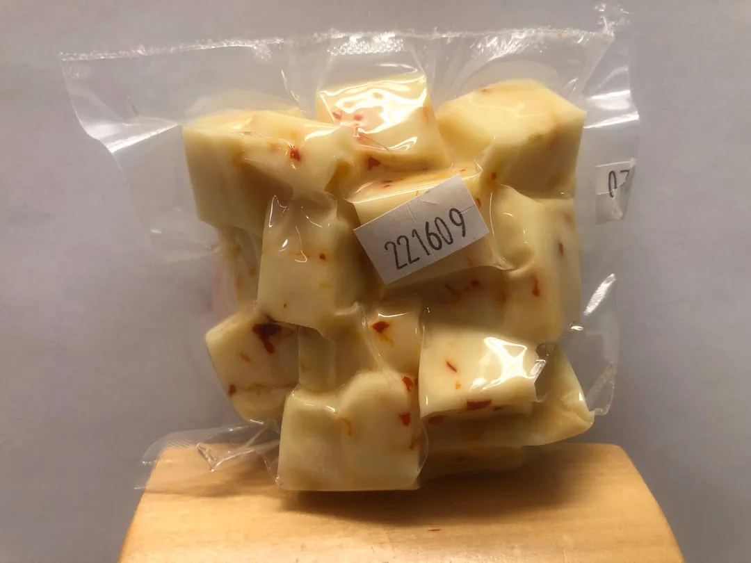 Red Rider Roasted Red Pepper Cheddar Cheese variant