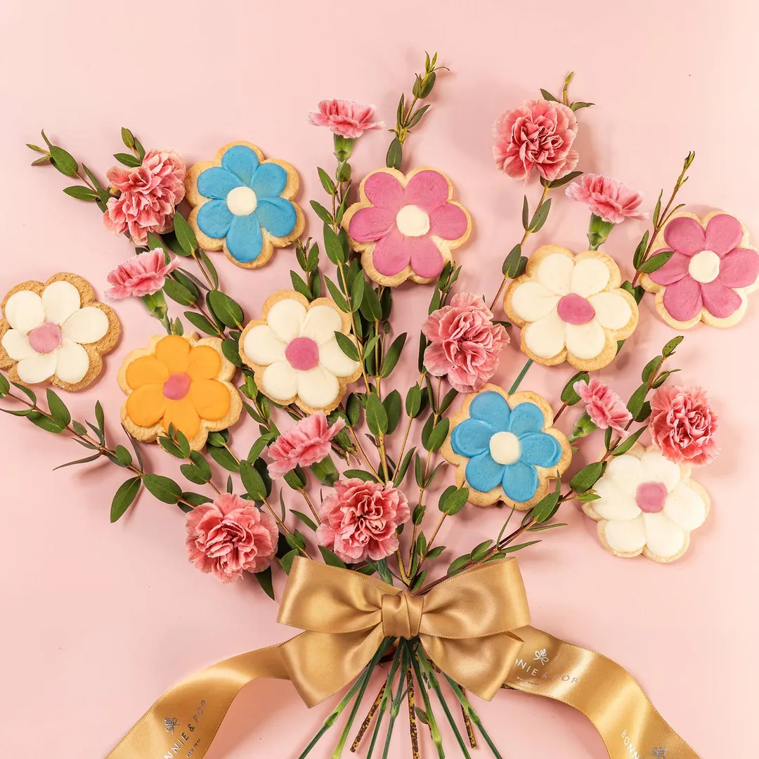 Blooming Shortbread Cookies