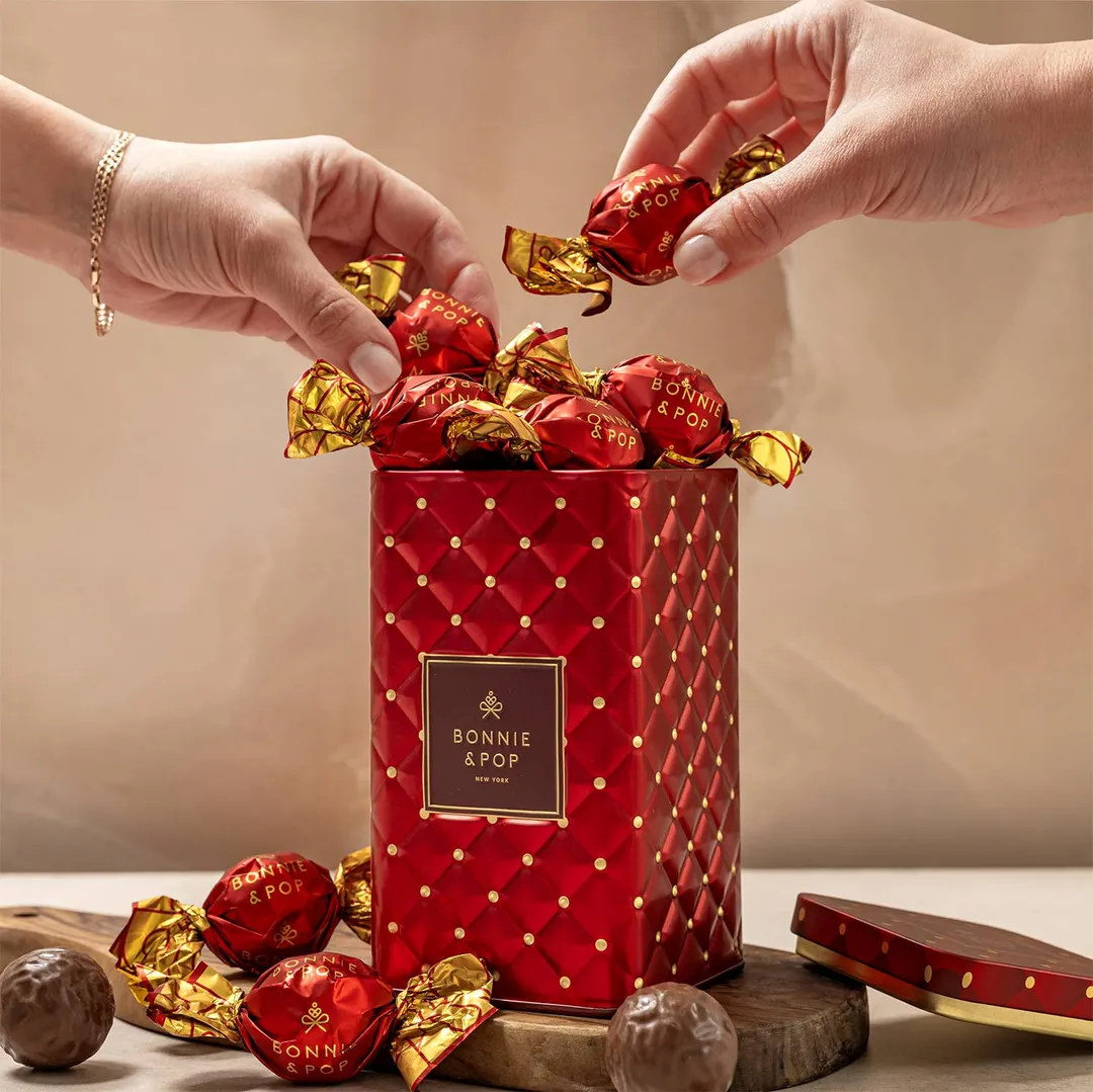 Luxury Chocolate Tins– Gourmet Chocolate Assortment, Premium Milk & Dark Chocolate Bonbons in Elegant Keepsake Tins