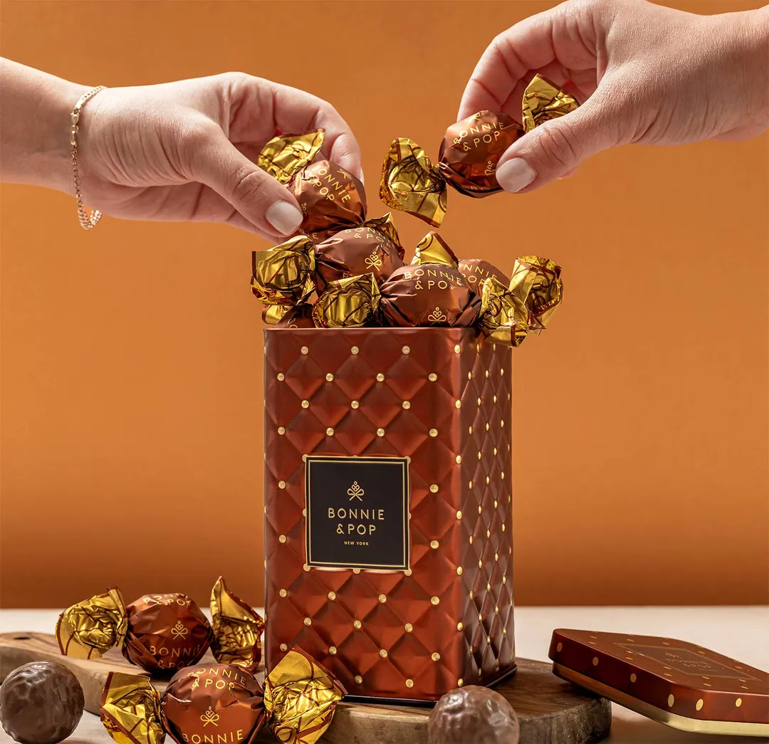 Luxury Chocolate Tins– Gourmet Chocolate Assortment, Premium Milk & Dark Chocolate Bonbons in Elegant Keepsake Tins