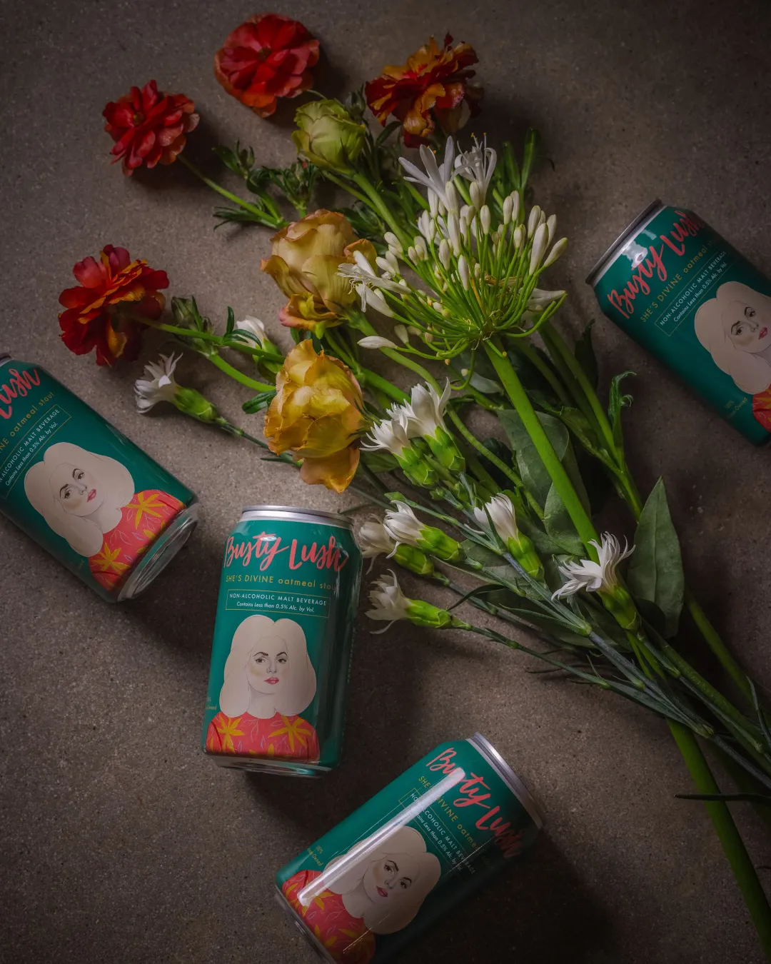 She's Divine Non-Alcoholic Oatmeal Stout (4pk)