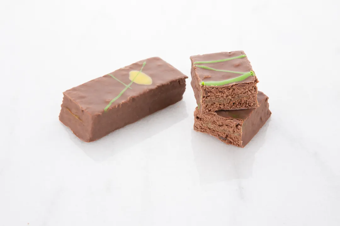 Viral Dubai Pistachio Pie Cake with Milky Chocolate