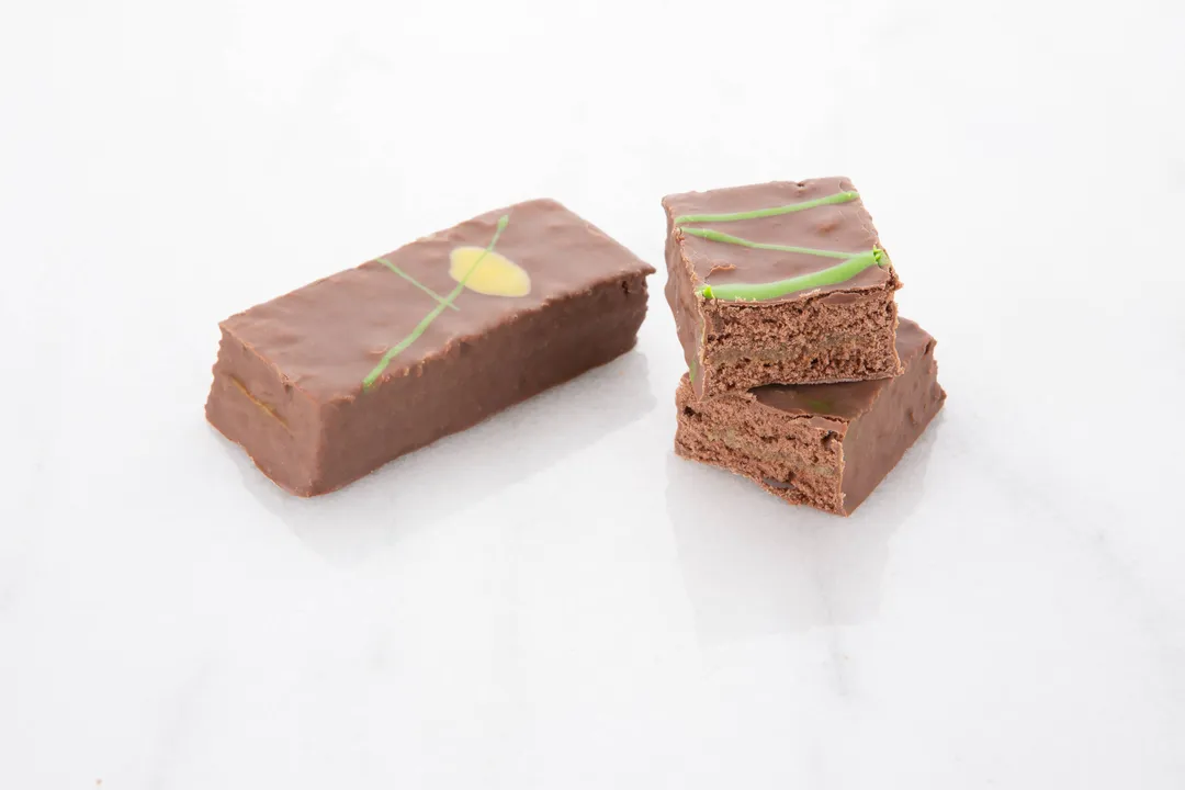 Viral Dubai Pistachio Pie with Milky Chocolate  - 24 Pieces 