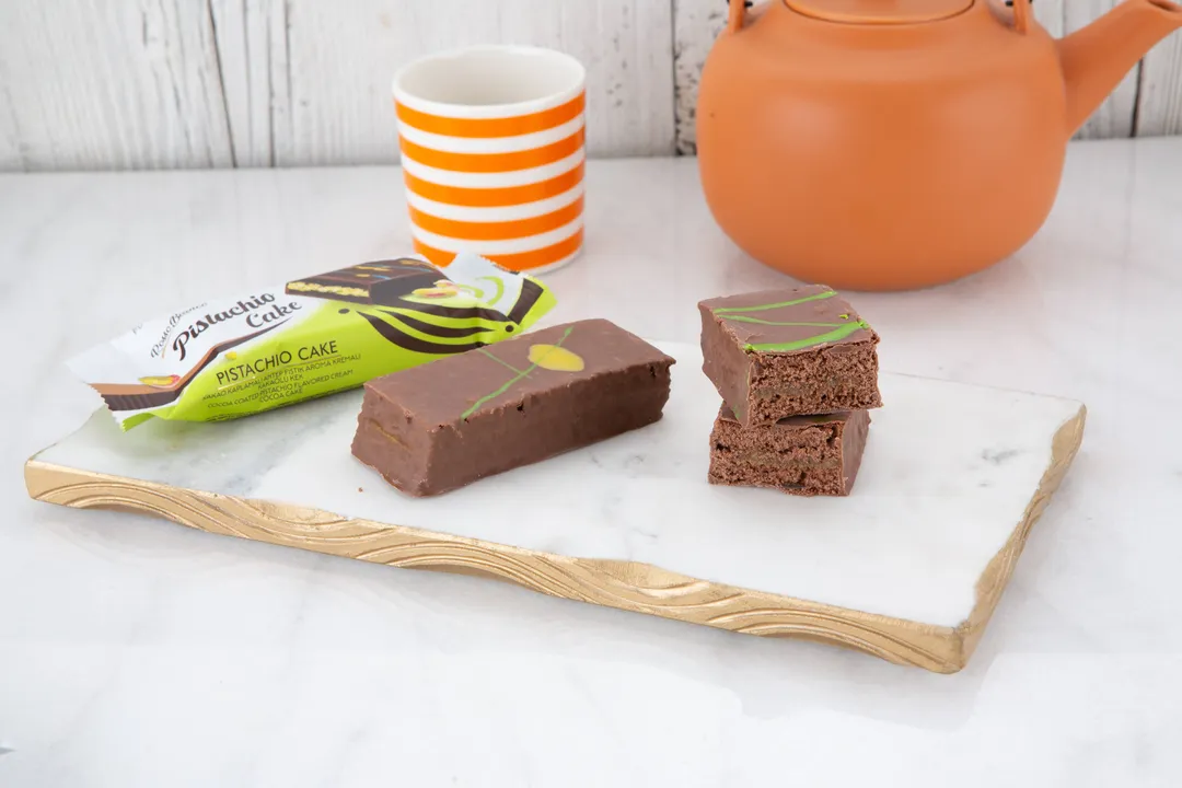 Viral Dubai Pistachio Pie with Milky Chocolate  - 24 Pieces 