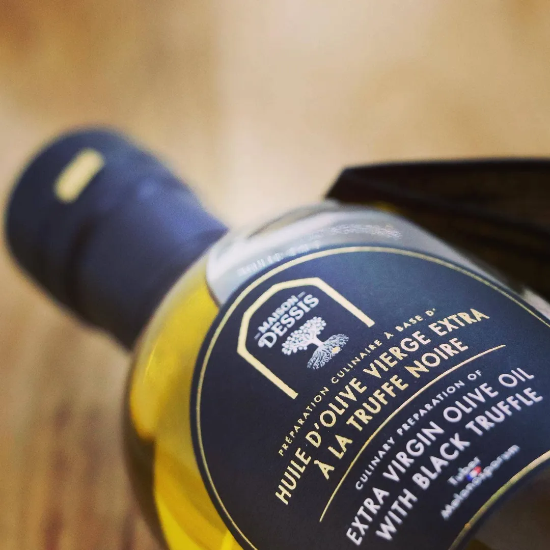 Maison Dessis-Extra virgin olive oil with black truffle
