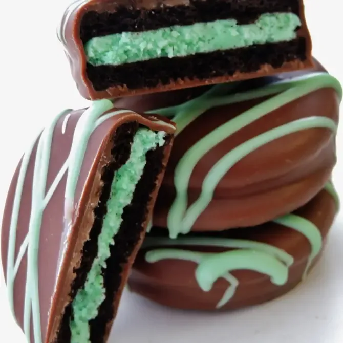 Chocolate Dipped Cookies - Mint Cream