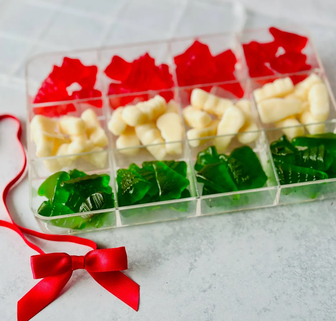 Alabanese Christmas Tree & Snowman Gummy Box