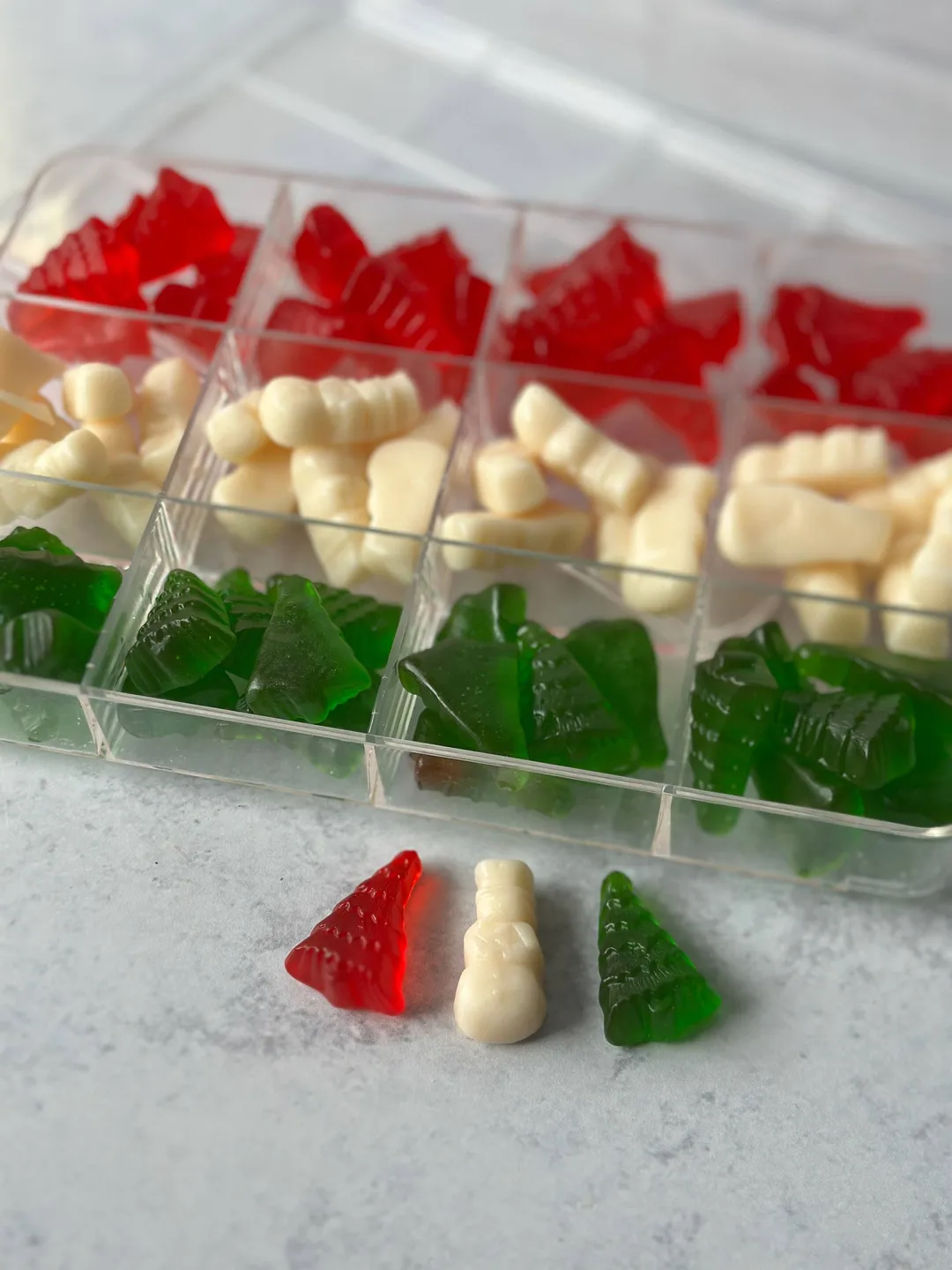 Alabanese Christmas Tree & Snowman Gummy Box