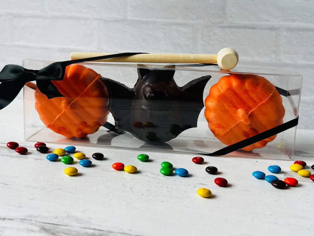 Bat & Pumpkin Breakable Chocolate Gift Box