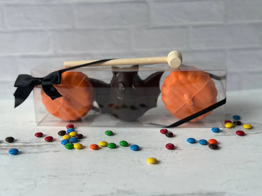 Bat & Pumpkin Breakable Chocolate Gift Box