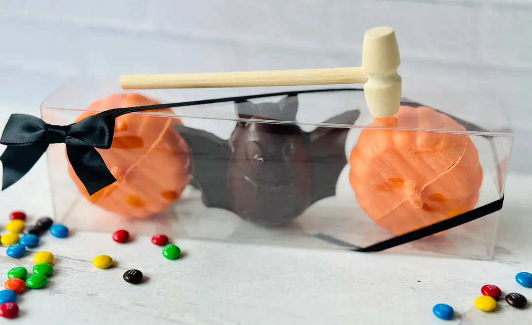 Bat & Pumpkin Breakable Chocolate Gift Box