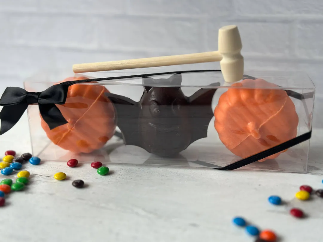 Bat & Pumpkin Breakable Chocolate Gift Box