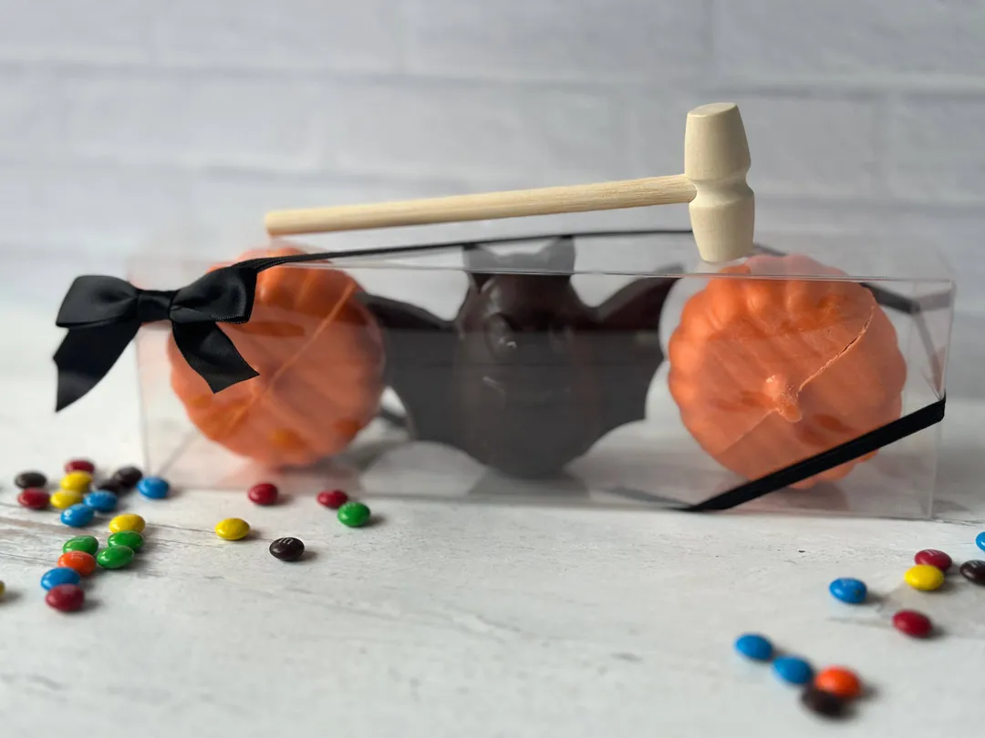 Bat & Pumpkin Breakable Chocolate Gift Box
