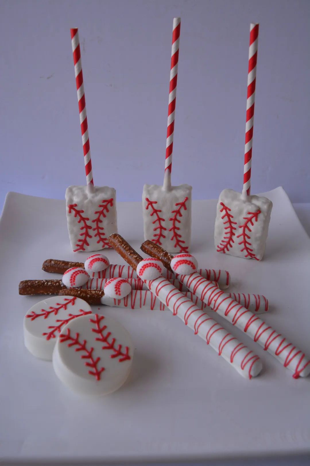 Chocolate Covered Baseball Pretzels (1 per pack)