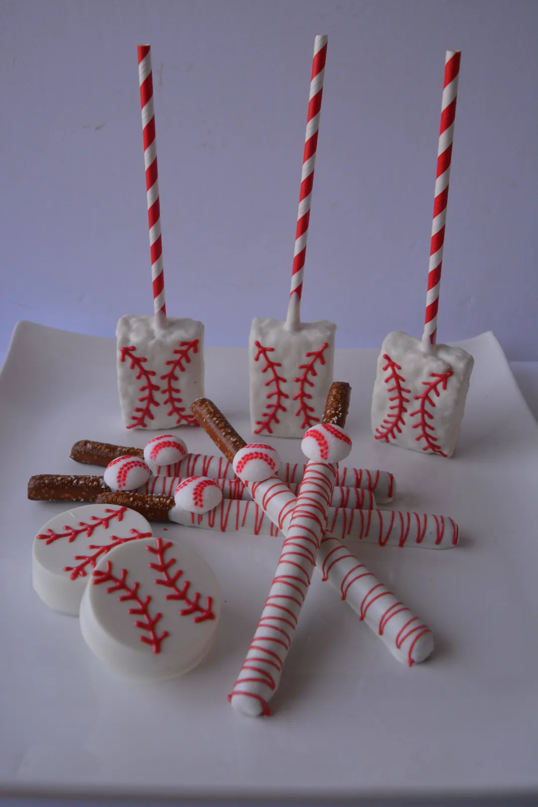 Chocolate Covered Baseball Pretzels (1 per pack)