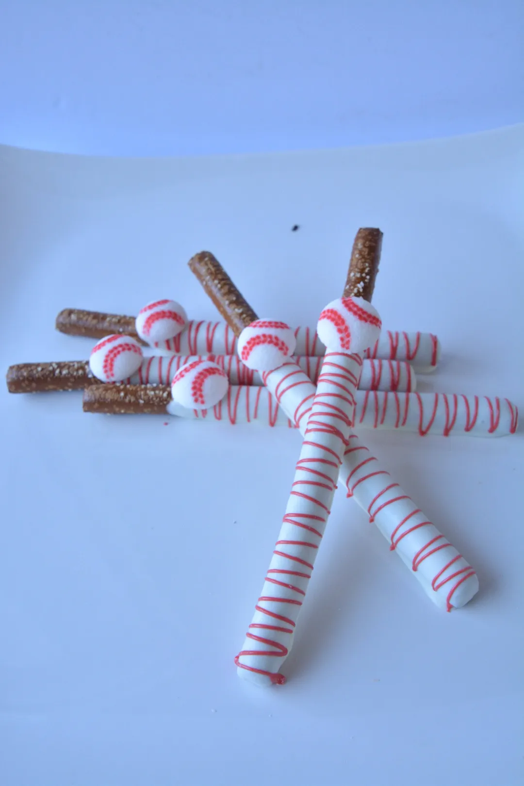 Chocolate Covered Baseball Pretzels (1 per pack)