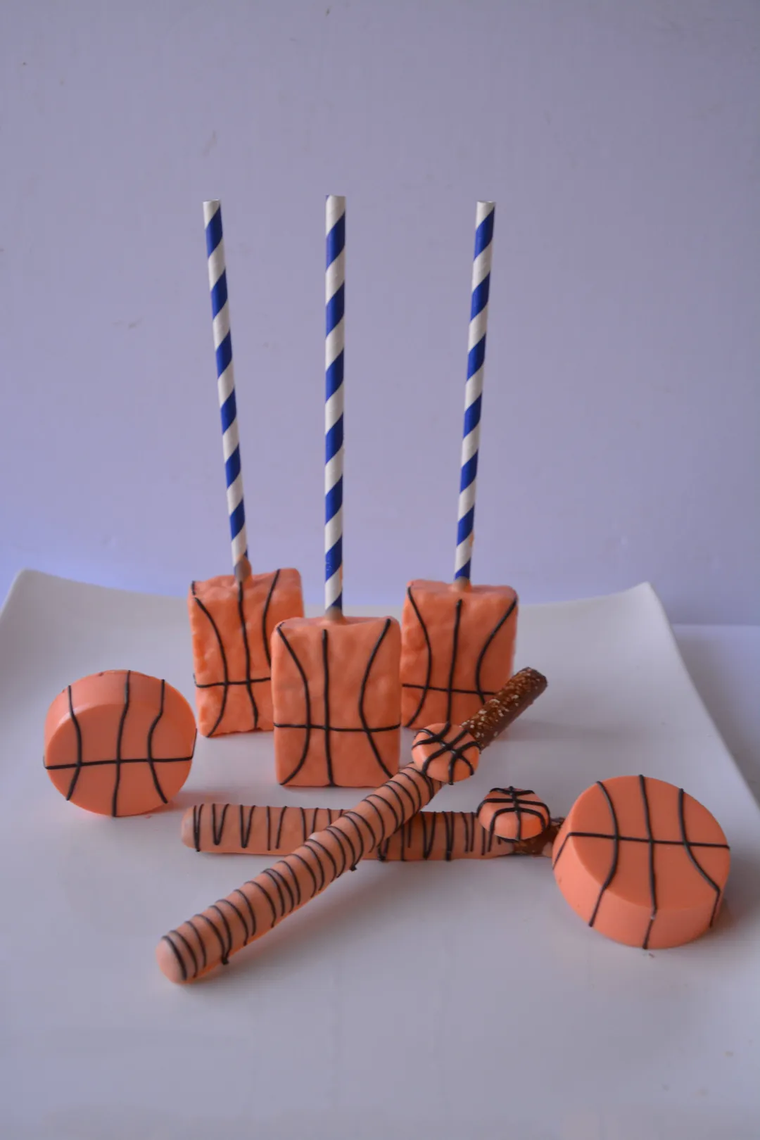 Chocolate Covered Basketball Pretzels (1 per pack)