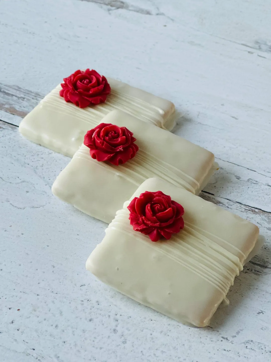 Chocolate Covered Rose Graham Cracker