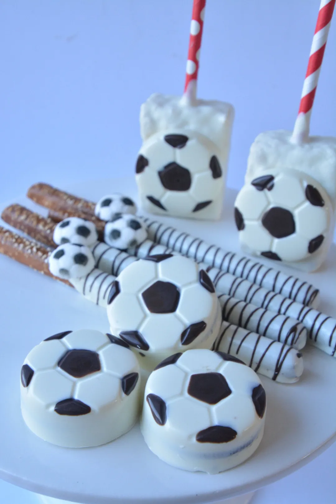 Chocolate Covered Soccer Themed Pretzels (1 per pack)