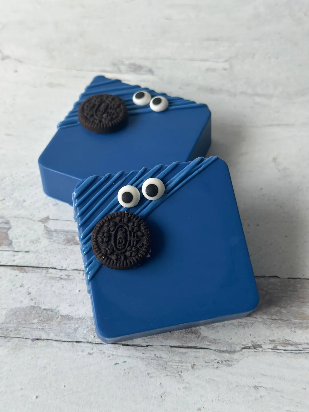 Cookie Monster Inside Out Smores 