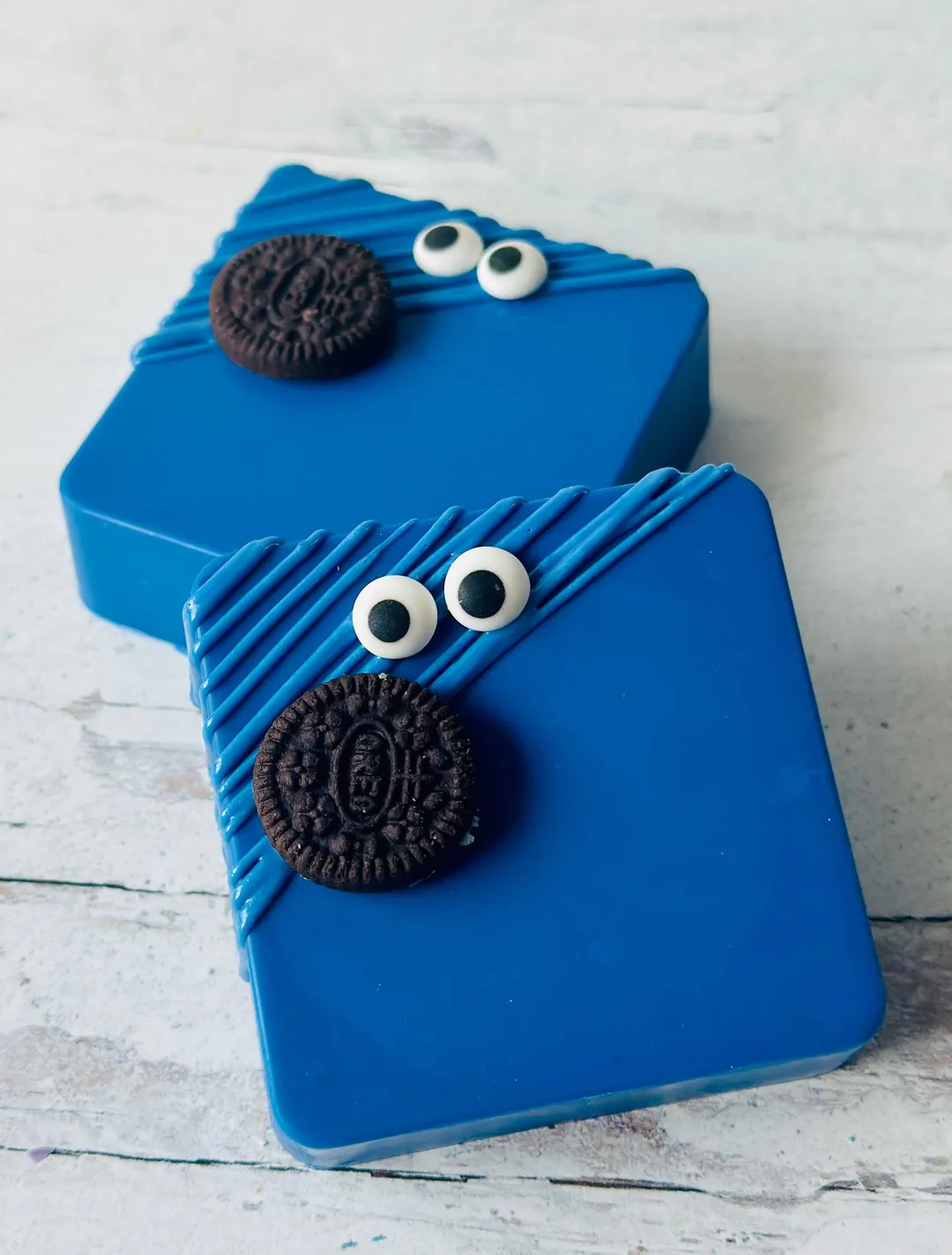 Cookie Monster Inside Out Smores 