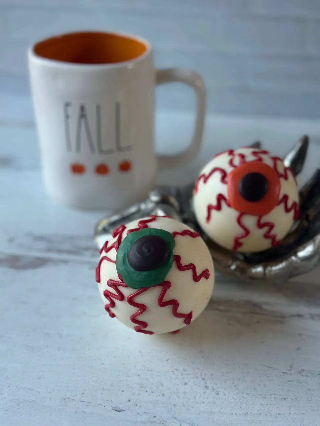 Eyeball Hot Cocoa Bomb