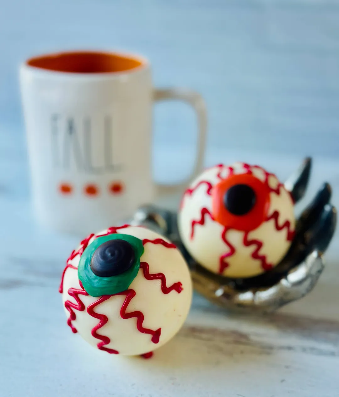 Eyeball Hot Cocoa Bomb