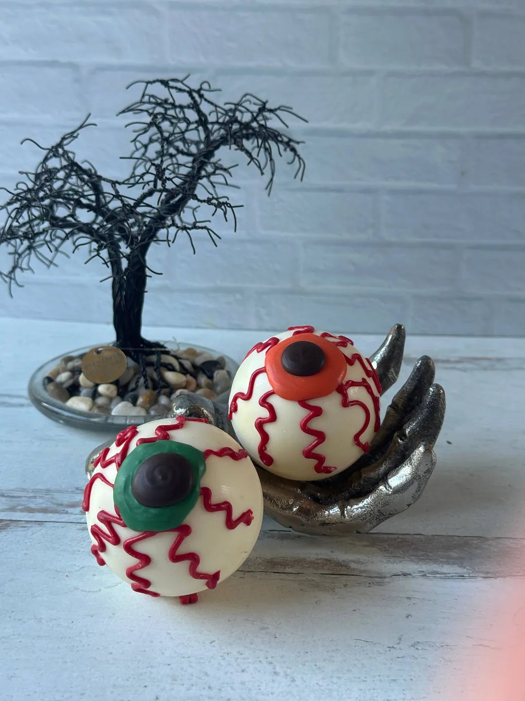 Eyeball Hot Cocoa Bomb