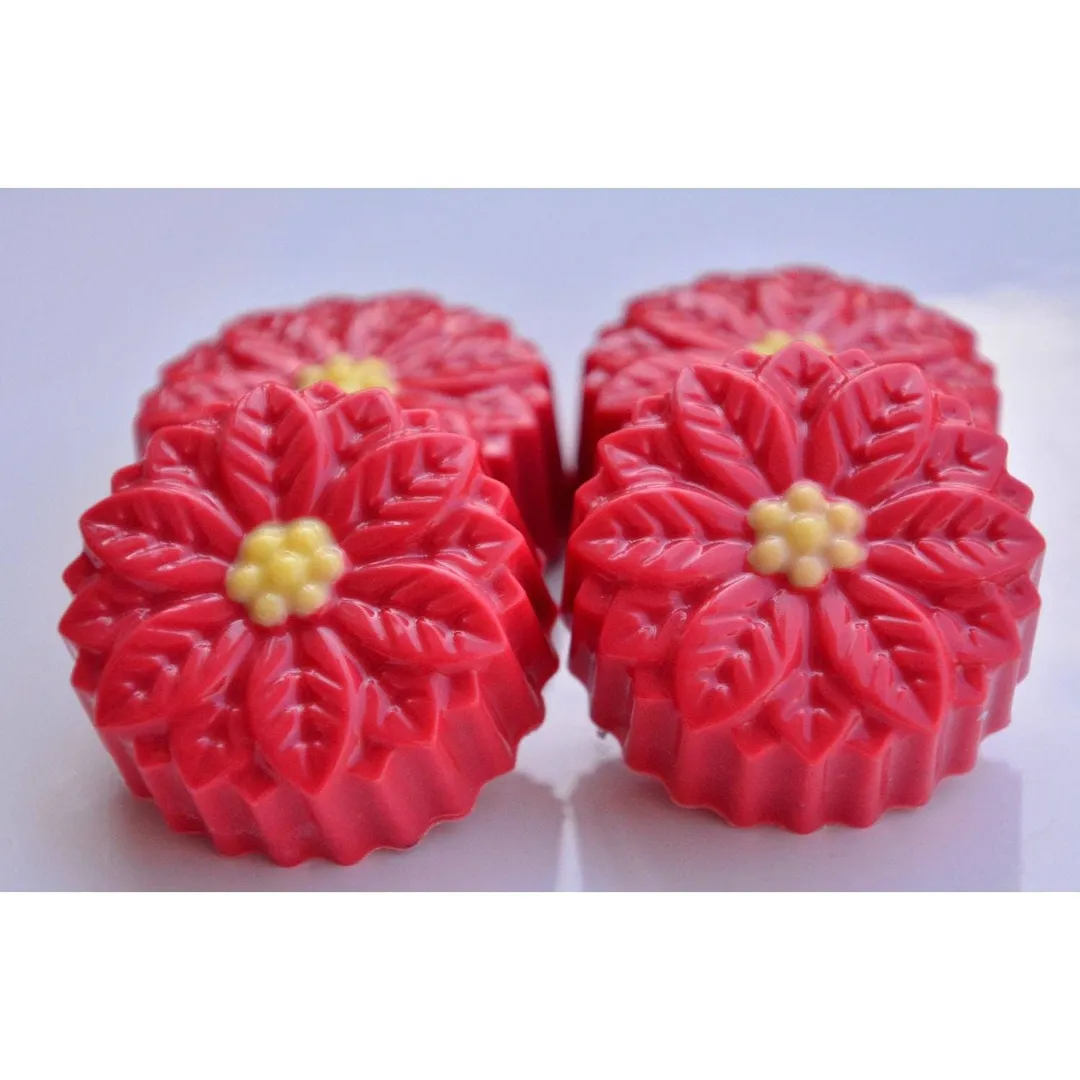 Poinsettia Chocolate Covered Oreos