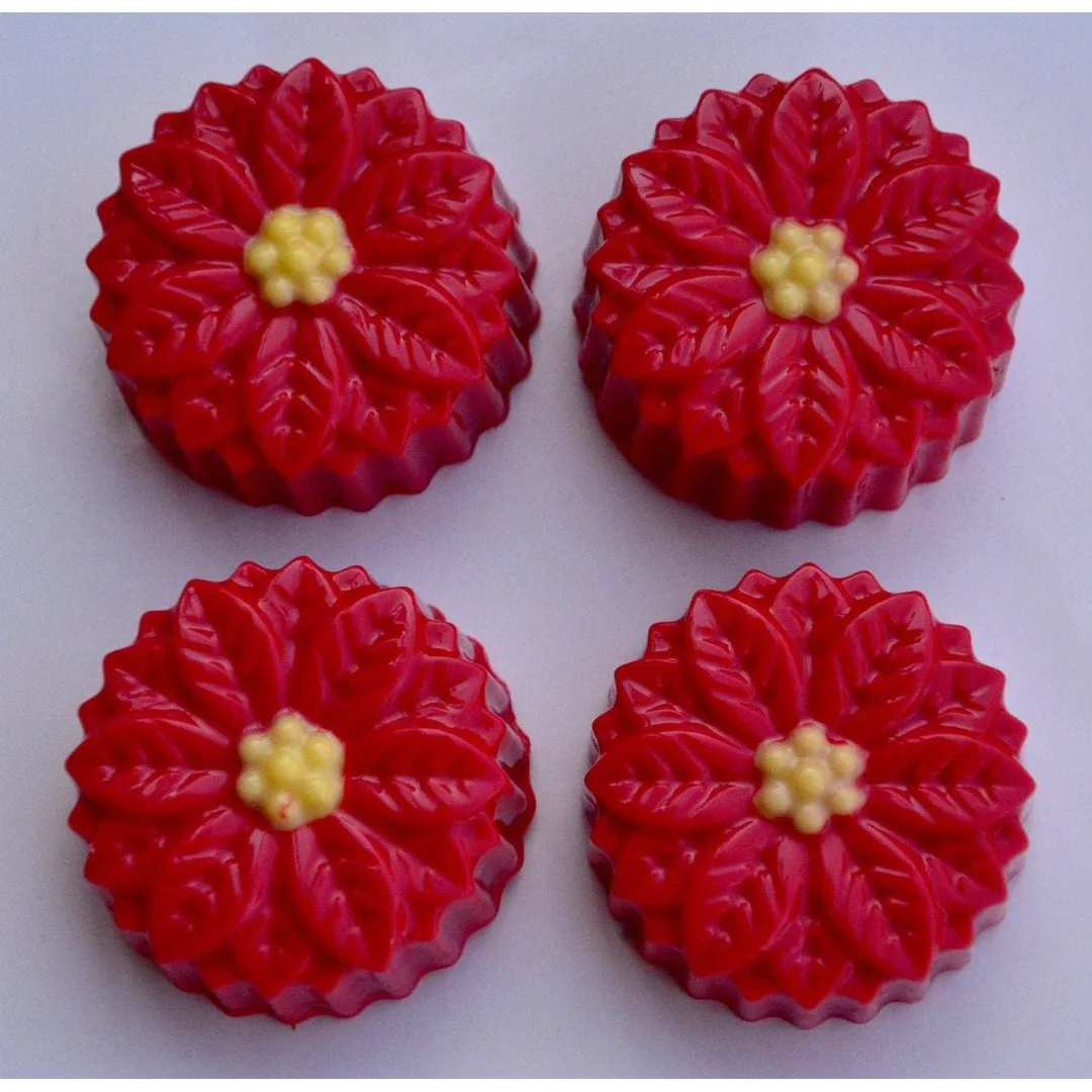 Poinsettia Chocolate Covered Oreos