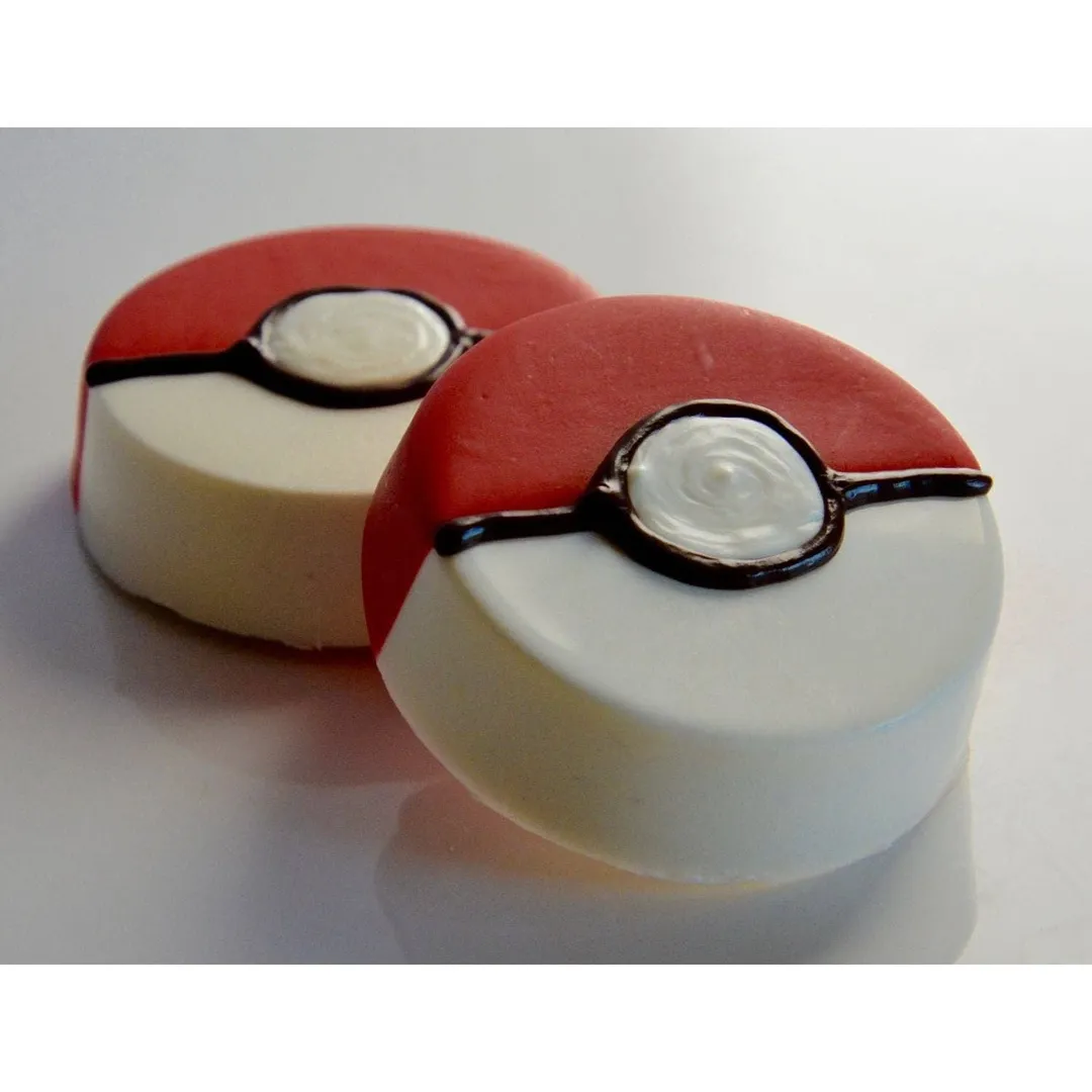 Pokemon Inspired Chocolate Covered Oreos 