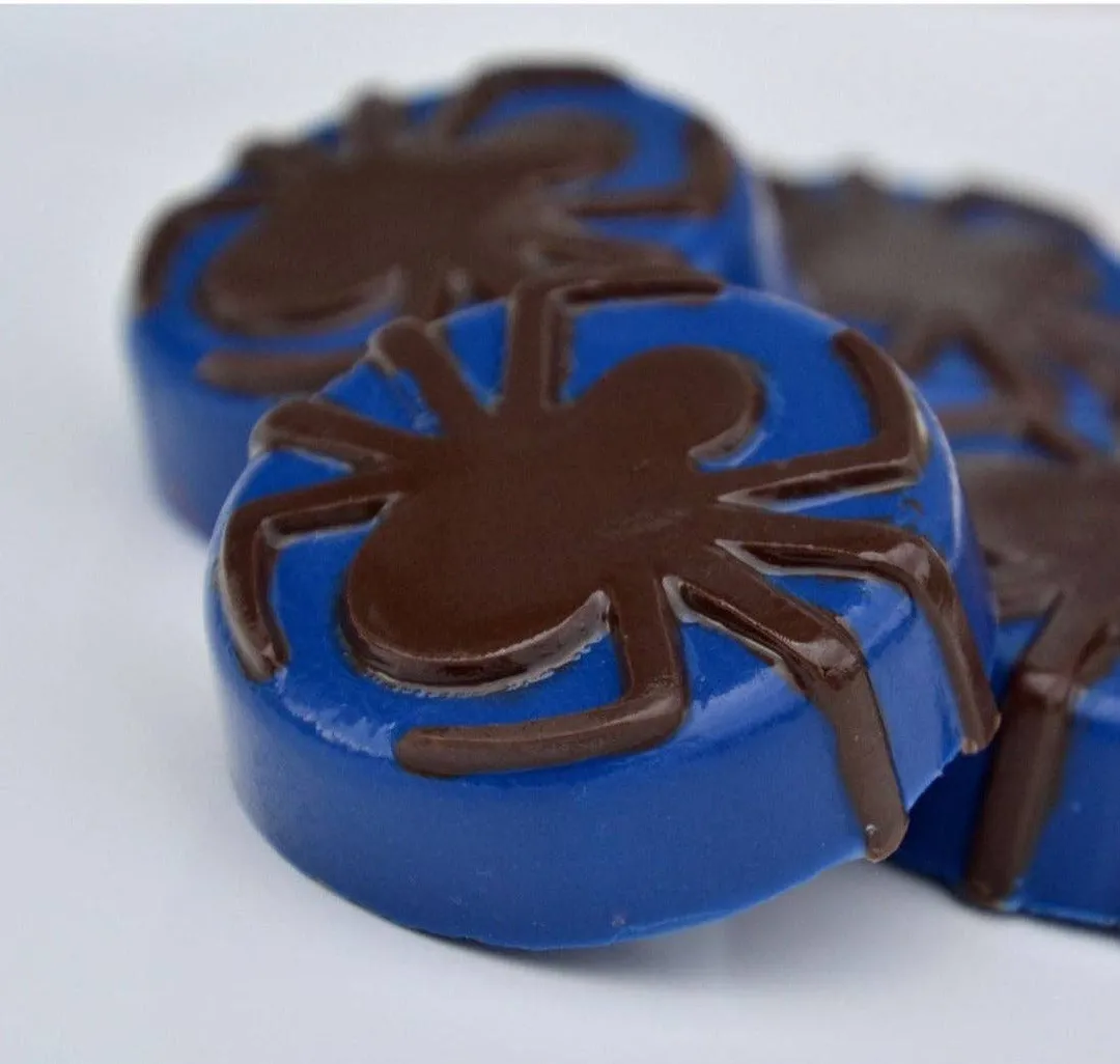 Spider Themed Chocolate Covered Oreos 