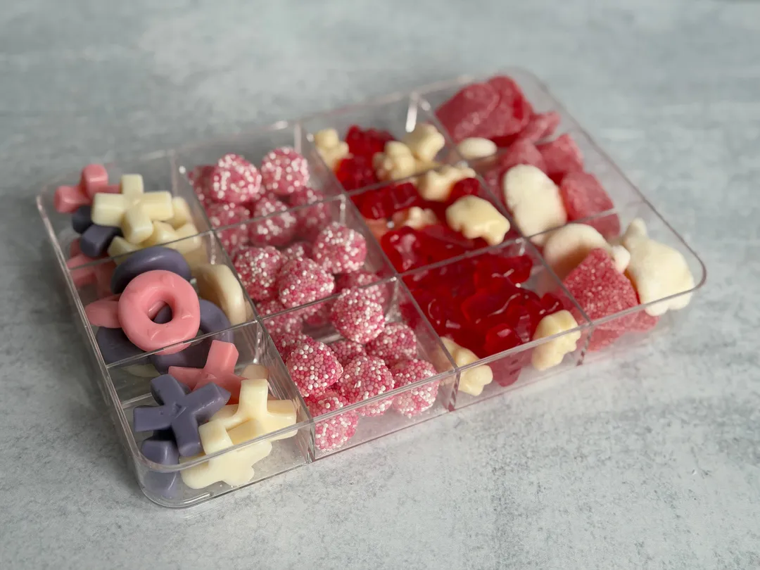 Valentines Snackle Gummy Box