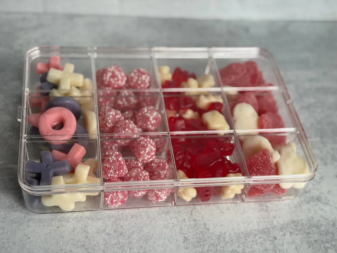 Valentines Snackle Gummy Box