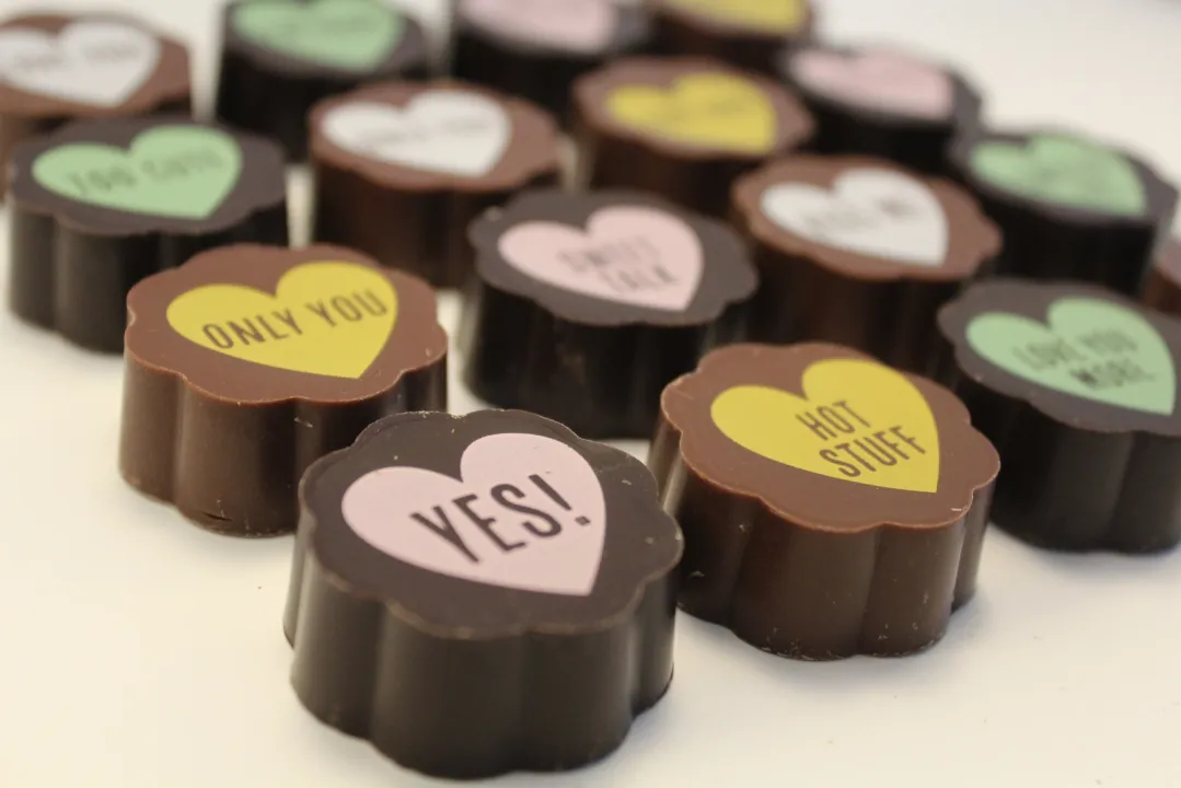 Valentine Sayings Hearts Chocolate Covered Caramels 9 Pieces