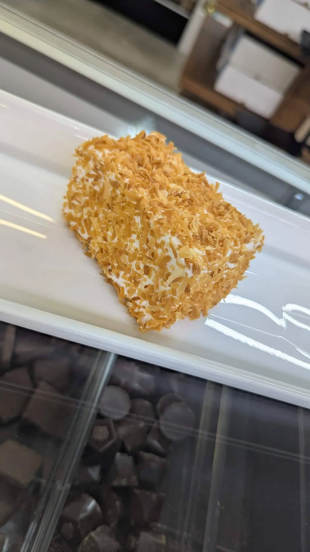 Hand Crafted Giant Marshmallow - Toasted Coconut