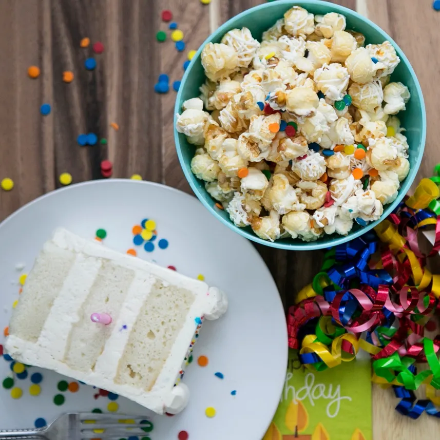 Birthday Cake Popcorn (Gf) Signature Bag