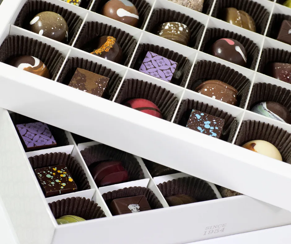 50 Piece Bella's Favorites Chocolate Gift Box