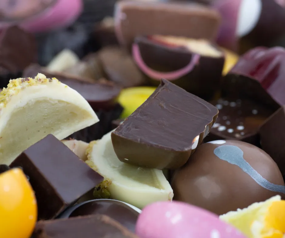 9 Piece Bella's Favorites Chocolate Gift Box