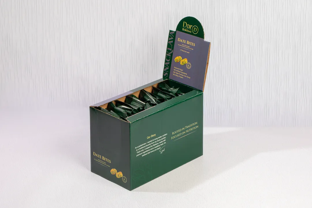 Cardamom Dates Pistachio - Snacklava® | 20 Pack