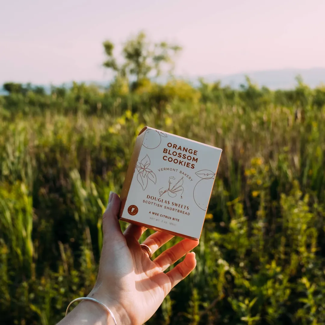 Mini Box: Orange Blossom shortbread cookies (3oz)
